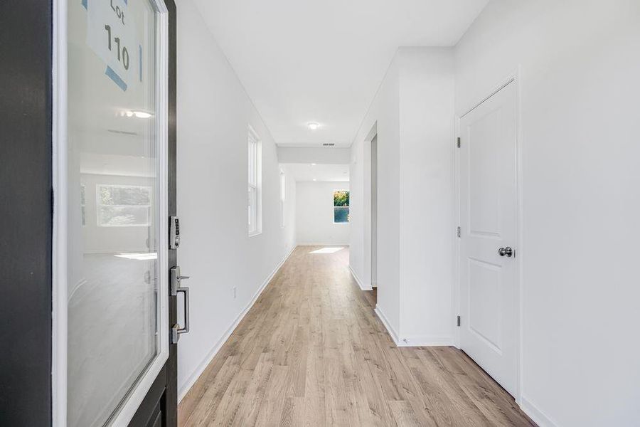 Spacious, unfurnished interior of a new home in Windance Lake, Loganville (Image 35).