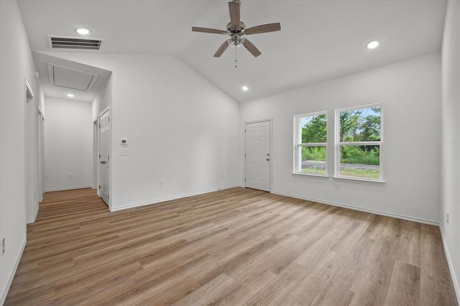 Spacious, unfurnished interior of a new home in , West Tawakoni (Image 17). Spacious, unfurnished interior of a new home in , West Tawakoni (Image 17).