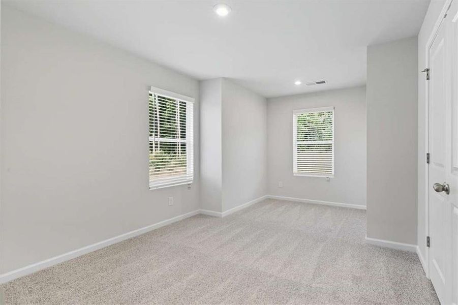 Spacious, unfurnished interior of a new home in Park Center Pointe, Austell (Image 22).