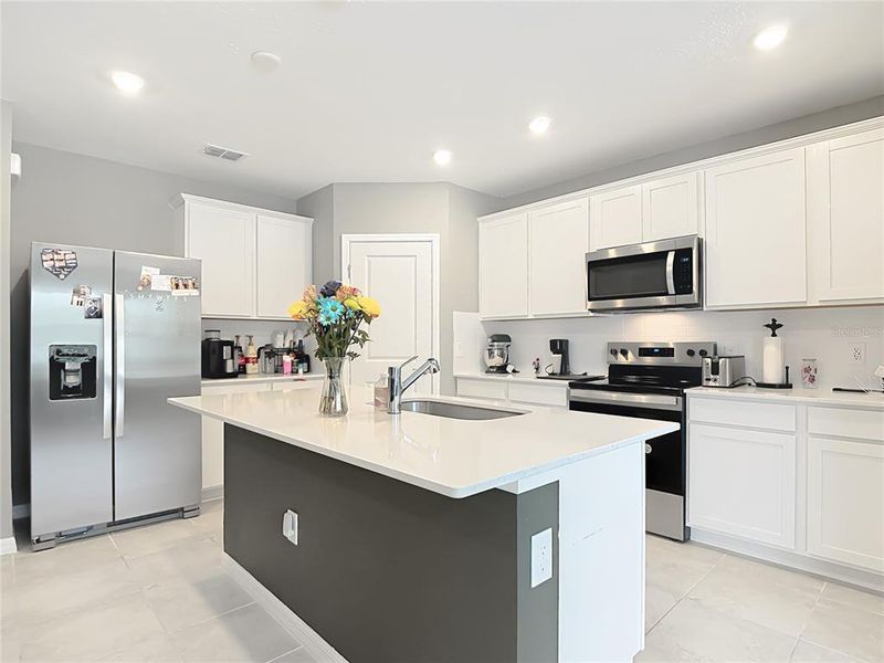 Furnished interior view inside a new home in Lake Alfred Pines, Lake Alfred (Image 15).