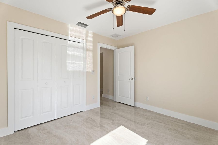 13-web-or-mls-SMG04739