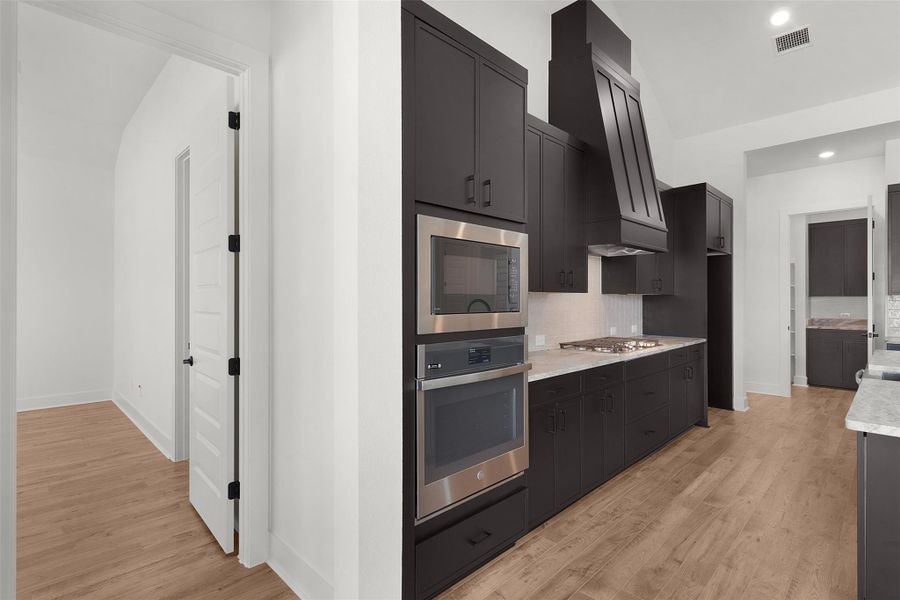 REPRESENTATIVE OF FLOOR PLAN ONLY