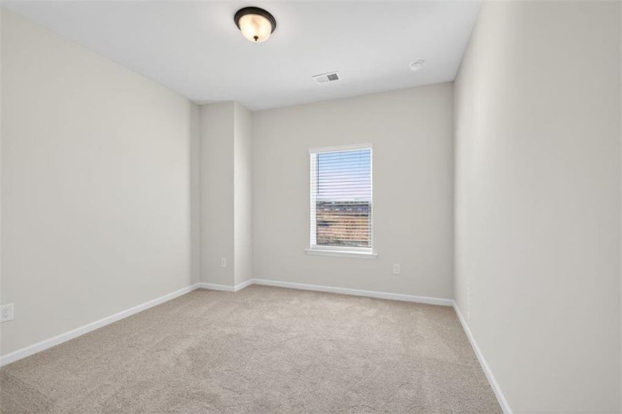 Spacious, unfurnished interior of a new home in Franklin Manor, Lawrenceville (Image 37).