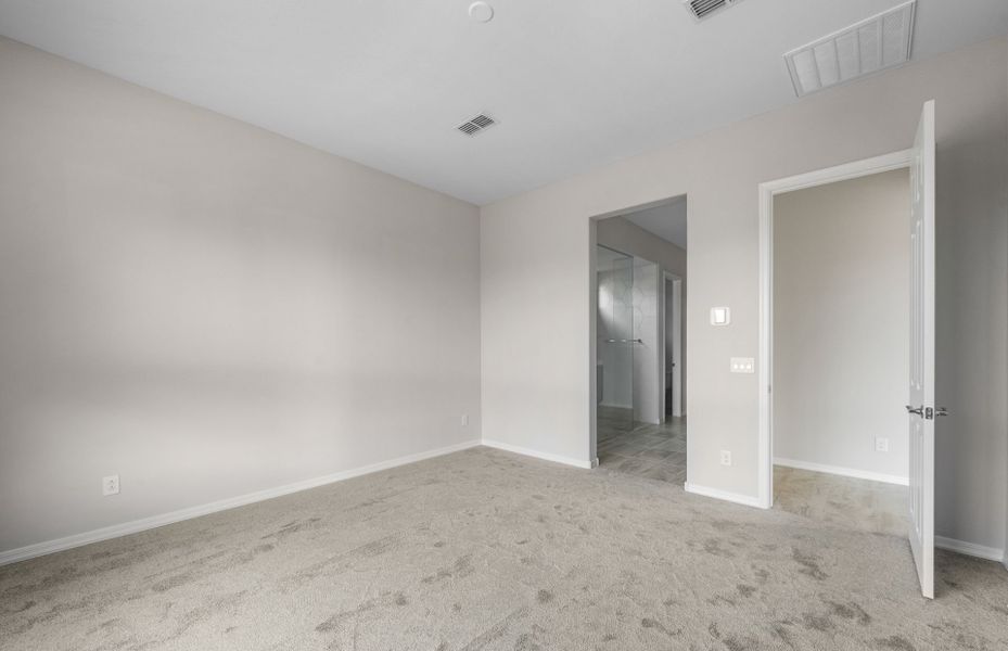 Spacious, unfurnished interior of a new home in Visara, Surprise (Image 23).