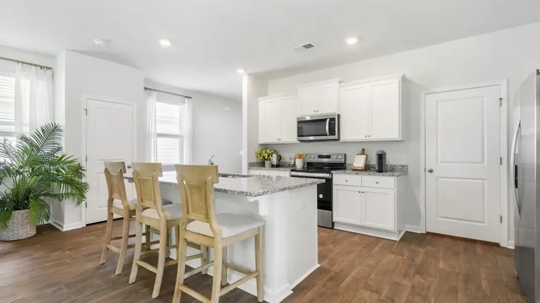 Furnished interior view inside a new home in Hillcrest, Ravenel (Image 10).