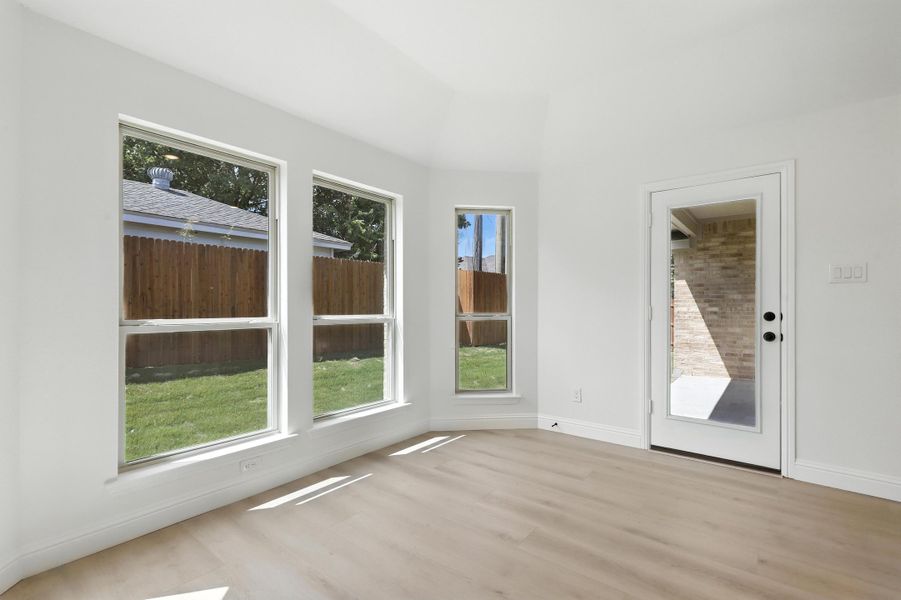 Representative unfurnished interior of a home built from the Iverson I by Cheldan Homes in Pitcock Addition, Graham (Image 67).