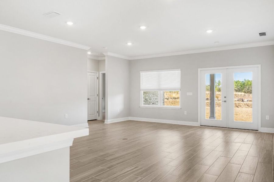 Spacious, unfurnished interior of a new home in Lake Merial, Panama City (Image 25). Spacious, unfurnished interior of a new home in Lake Merial, Panama City (Image 25).