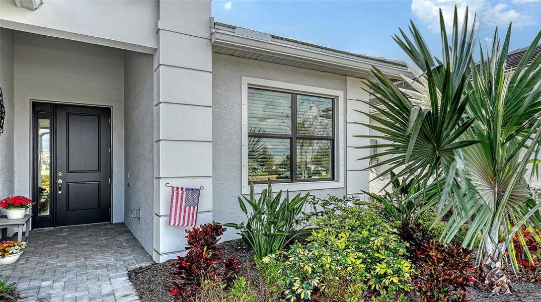 Exterior details and patio area of a home in , Bradenton (Image 27).