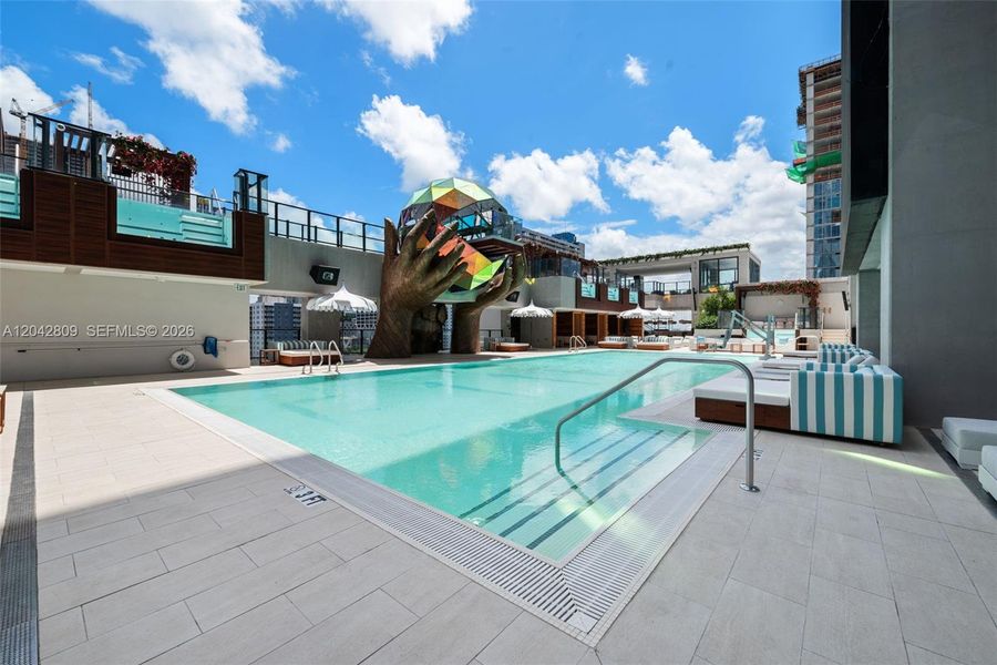 Community amenities in , Miami (Image 46).
