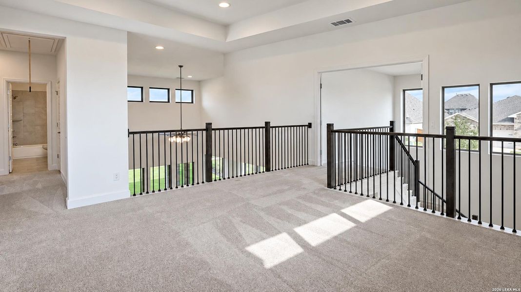 Spacious, unfurnished interior of a new home in Veramendi, New Braunfels (Image 22).