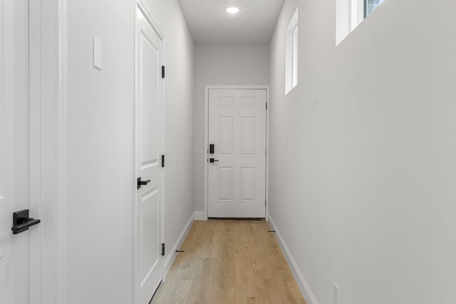 Image 28 of a home in Lake Park Villas.