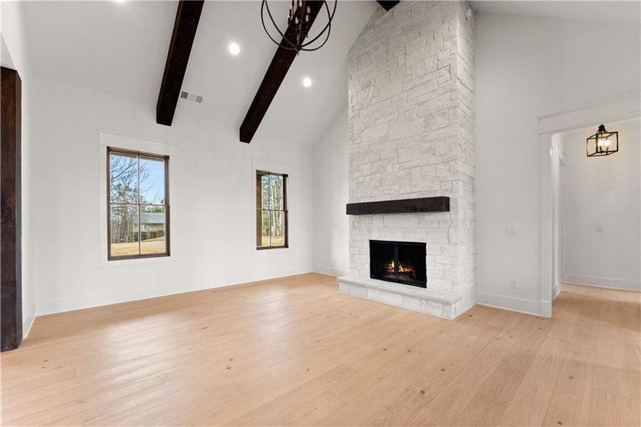 Spacious, unfurnished interior of a new home in , Gainesville (Image 43).