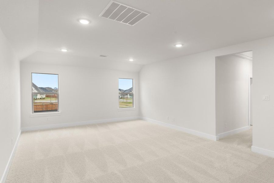 Spacious, unfurnished interior of a new home in Somerset Park, Rockwall (Image 17). Spacious, unfurnished interior of a new home in Somerset Park, Rockwall (Image 17).