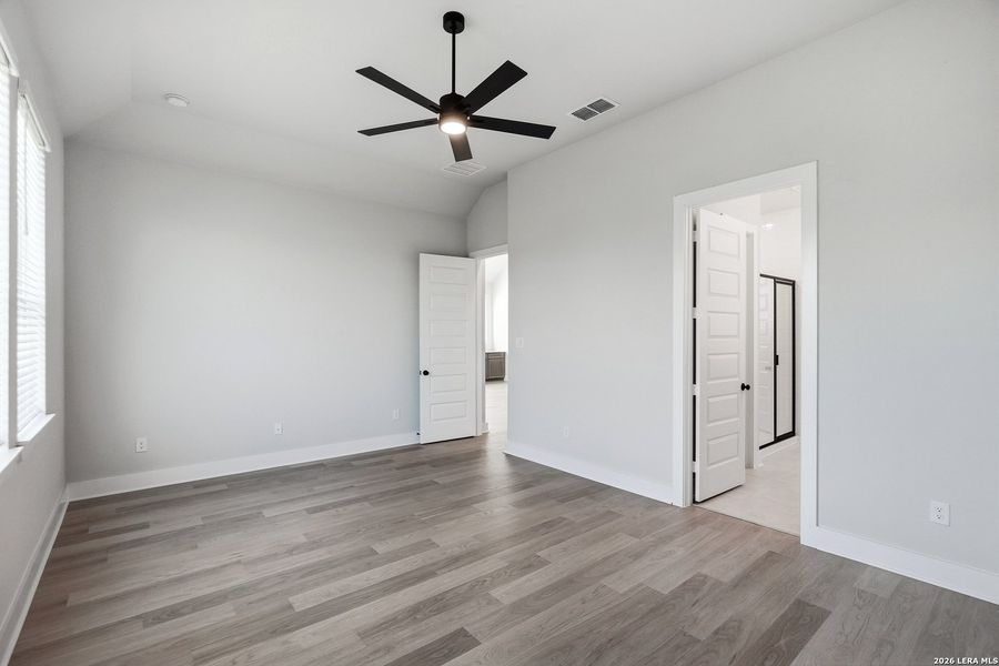 Spacious, unfurnished interior of a new home in Alsatian Oaks, Castroville (Image 36).
