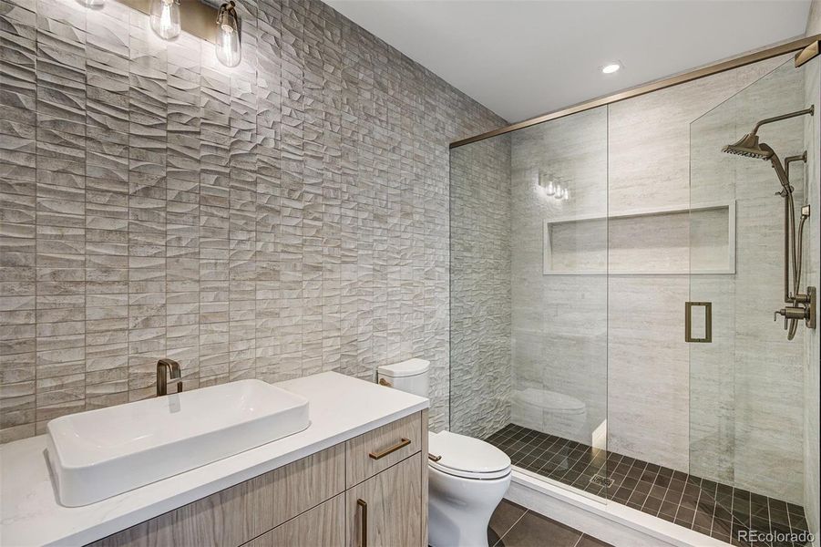 Furnished interior view inside a new home in , Breckenridge (Image 10).