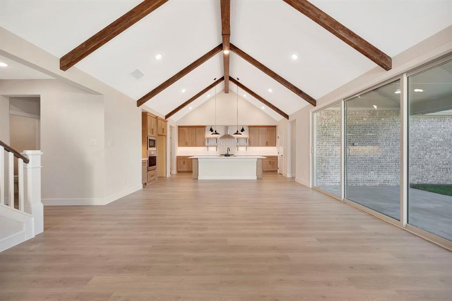 Spacious, unfurnished interior of a new home in Elevon, Lavon (Image 27).