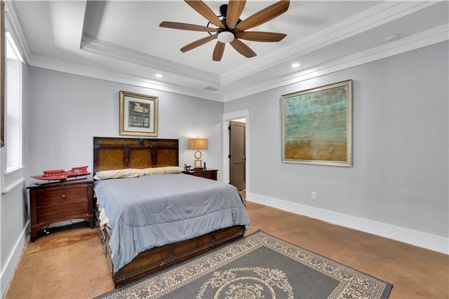 Furnished interior view inside a new home in , Gainesville (Image 15).
