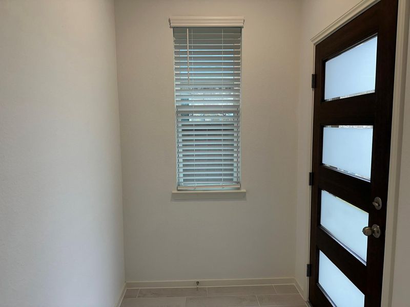 Spacious, unfurnished interior of a new home in Creekhaven, Iowa Colony (Image 11).