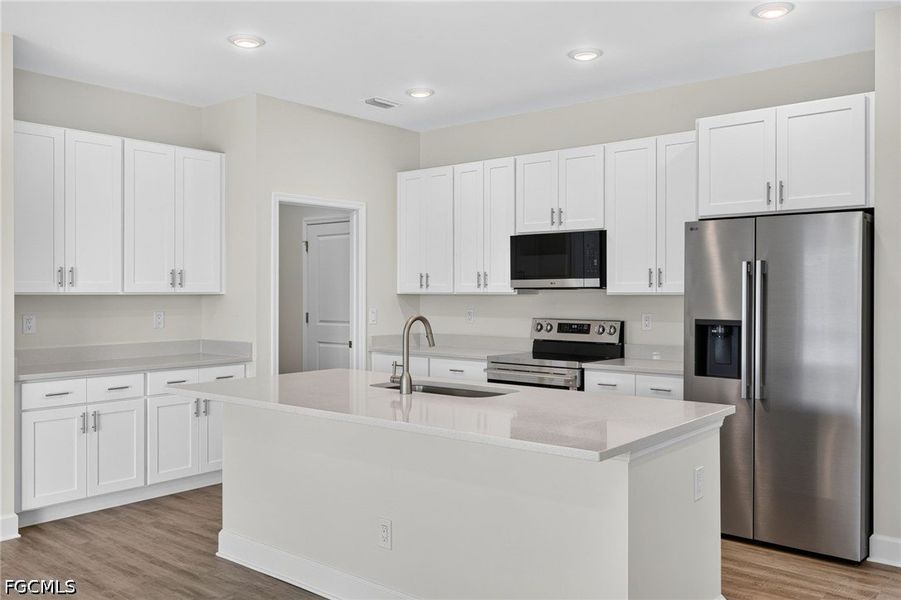 Furnished interior view inside a new home in Cape Coral, Cape Coral (Image 5).