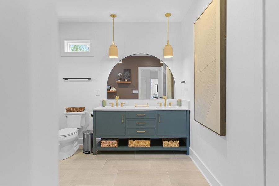 Furnished interior view inside a new home in , Charleston (Image 30).