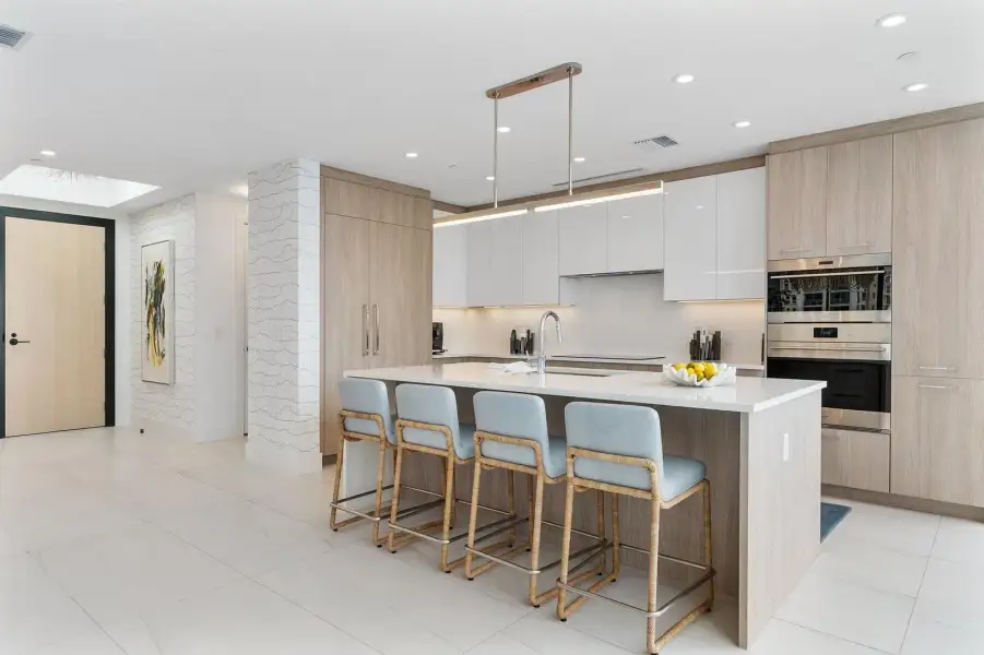 151 N Seabreeze Blvd 602_025