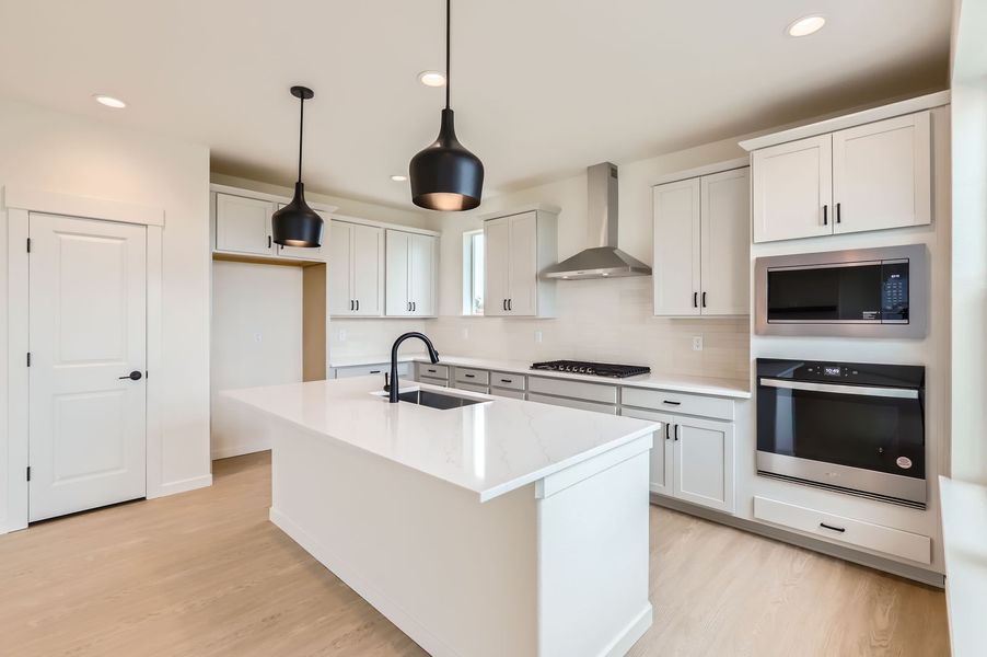 5881 Aspenglow Street kitchen