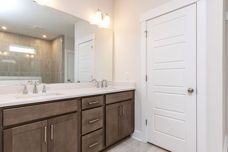 The Atkinson - Owner's Bath