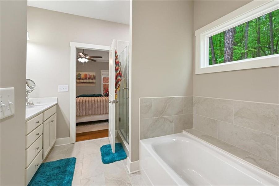 Furnished interior view inside a new home in , Villa Rica (Image 38).