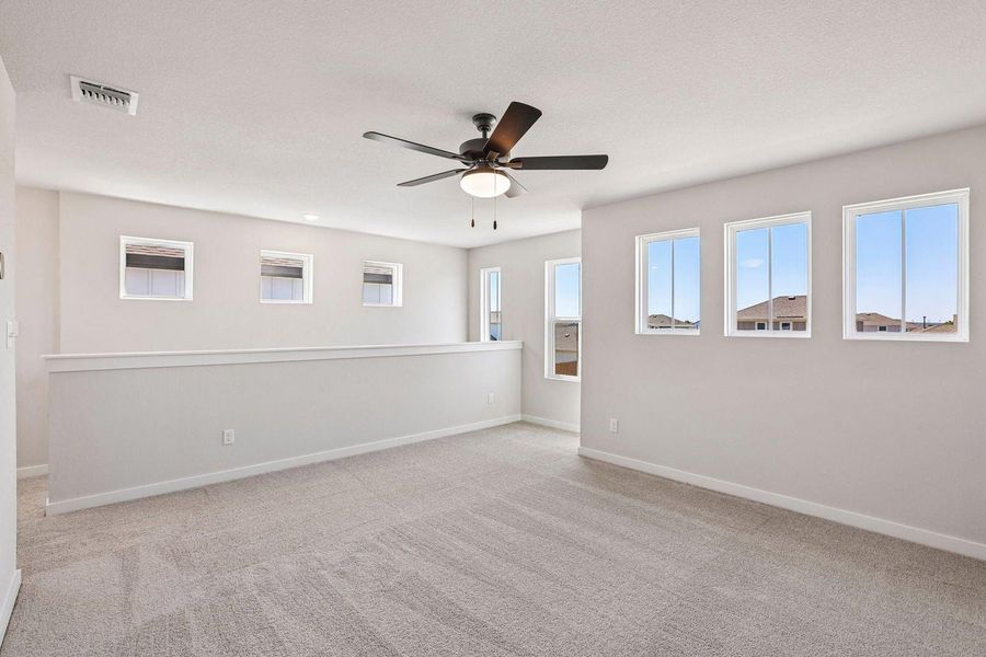 Spacious, unfurnished interior of a new home in Avery Centre, Round Rock (Image 20).