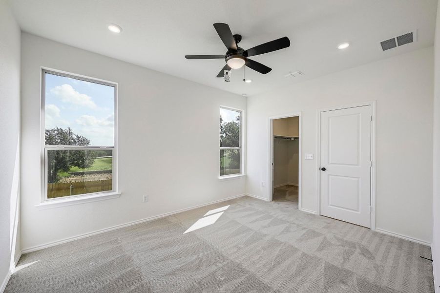 Spacious, unfurnished interior of a new home in Creekside at Estancia, Austin (Image 23).