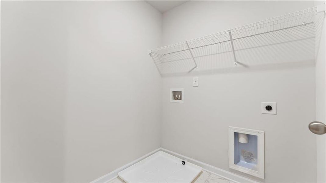 Spacious, unfurnished interior of a new home in Owen Preserve, Canton (Image 21).