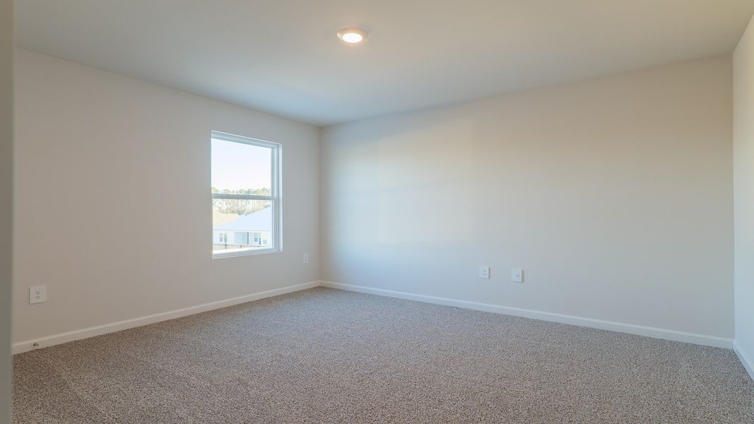 Spacious, unfurnished interior of a new home in Olson Ridge, Tallahassee (Image 18).