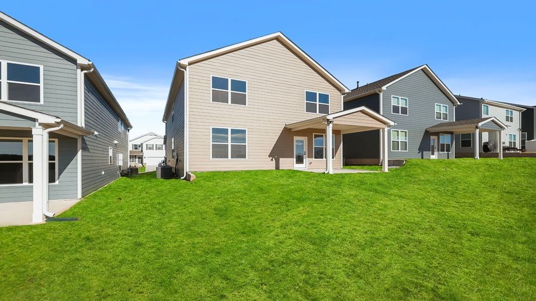 Exterior details and patio area of a home in Adams Glen, Mauldin (Image 3).