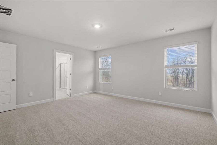 Spacious, unfurnished interior of a new home in Collier Ridge, Moore (Image 25).