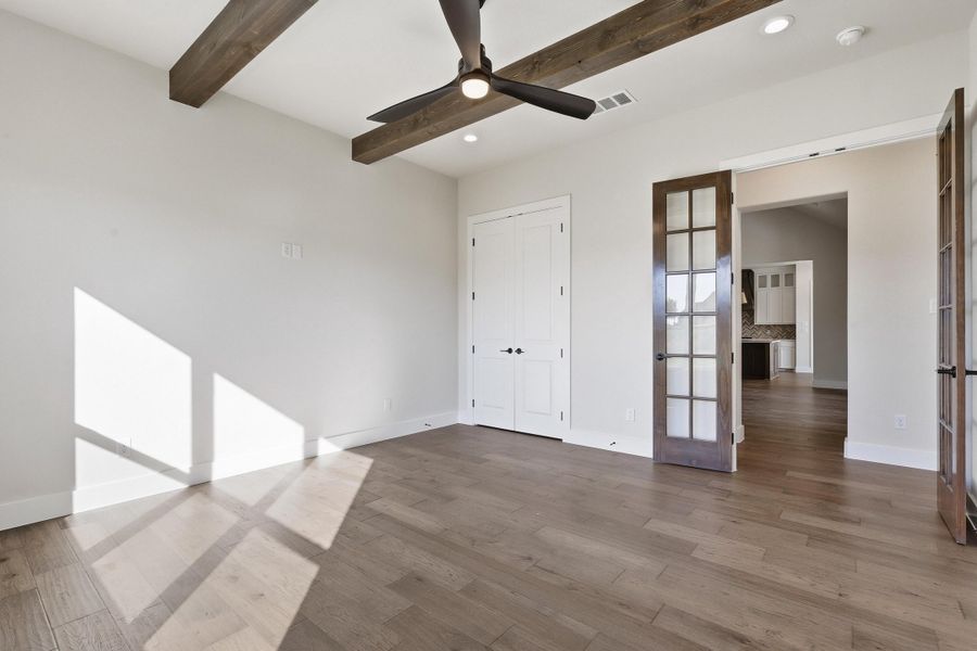 Spacious, unfurnished interior of a new home in Aledo Heights - Aledo ISD, Aledo (Image 18).