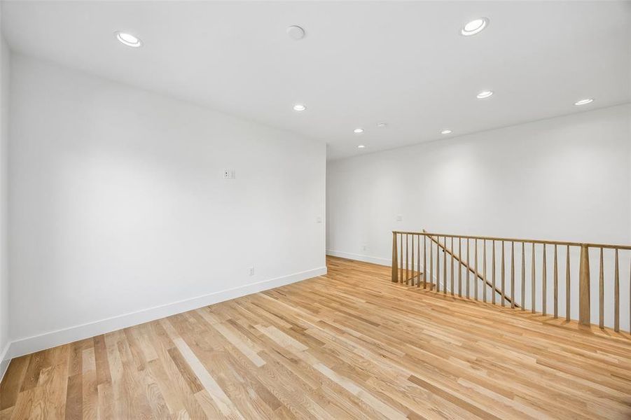 Spacious, unfurnished interior of a new home in , Dallas (Image 21).