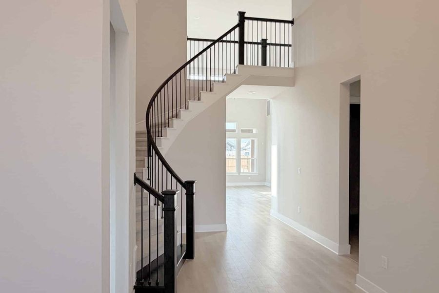 Spacious, unfurnished interior of a new home in The Grove at Blackhawk, Pflugerville (Image 11). Spacious, unfurnished interior of a new home in The Grove at Blackhawk, Pflugerville (Image 11).