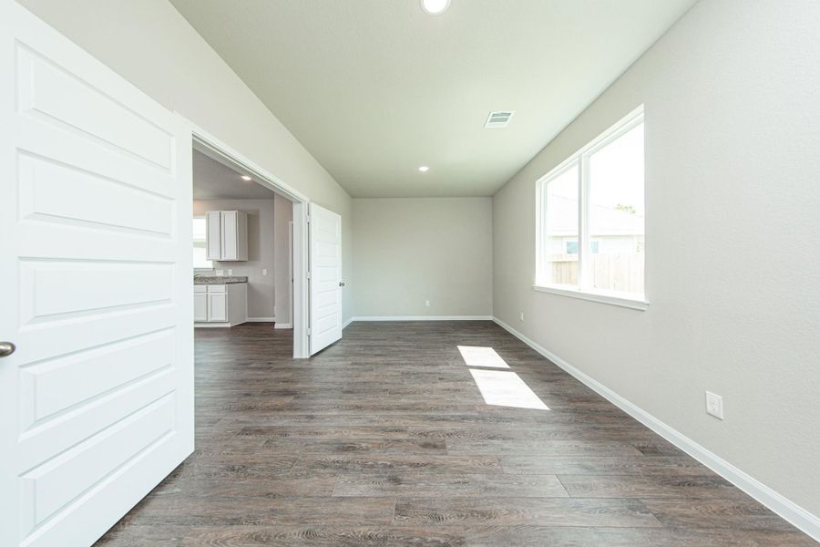 Image 16 of a home in Cliffstone Hills. Image 16 of a home in Cliffstone Hills.