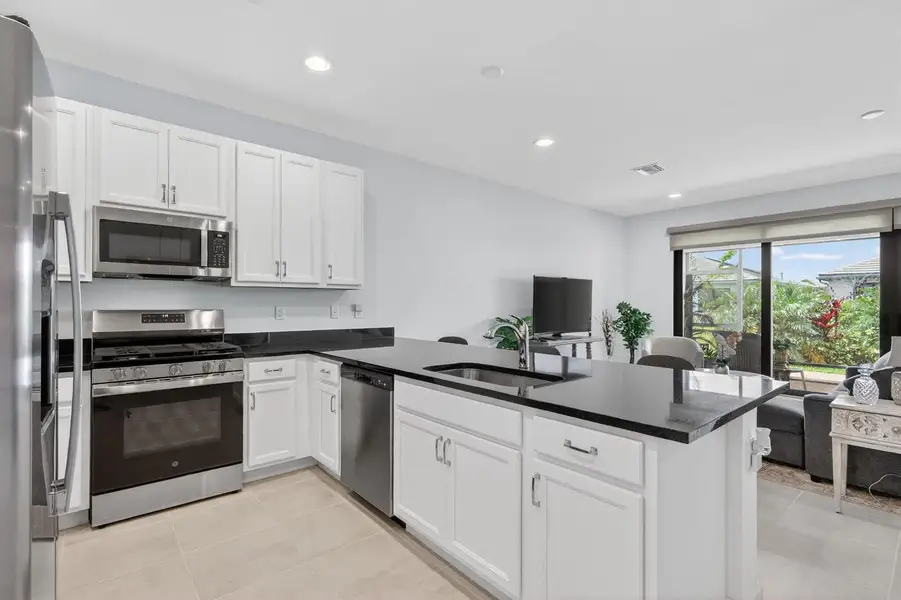 11-web-or-mls-5P1A7995