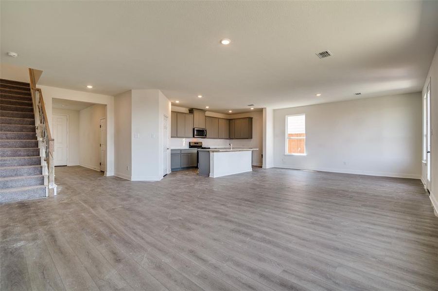 Image 27 of a home in .