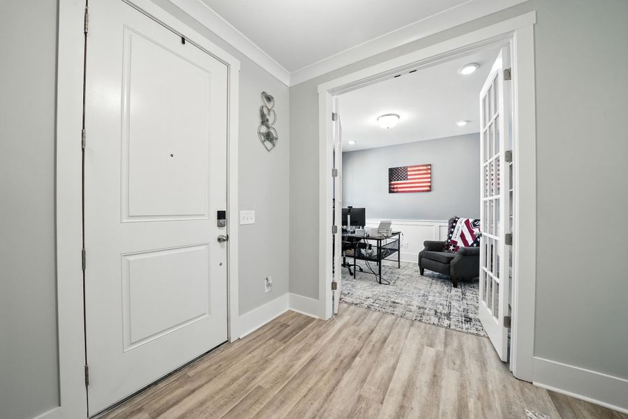 Furnished interior view inside a new home in , Ravenel (Image 5).
