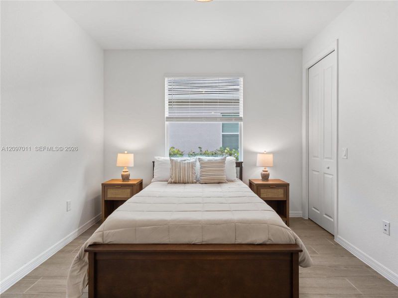 Furnished interior view inside a new home in , Punta Gorda (Image 44).