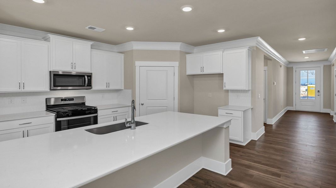 Furnished interior view inside a new home in Cross Creek, Lexington (Image 6).