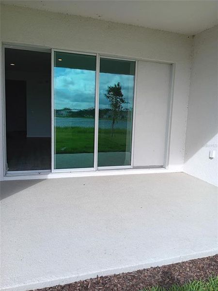 Exterior details and patio area of a home in , Orlando (Image 3).