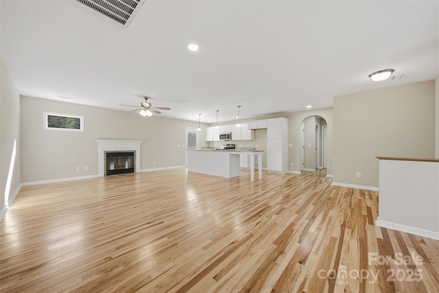 Spacious, unfurnished interior of a new home in , Newton (Image 26).
