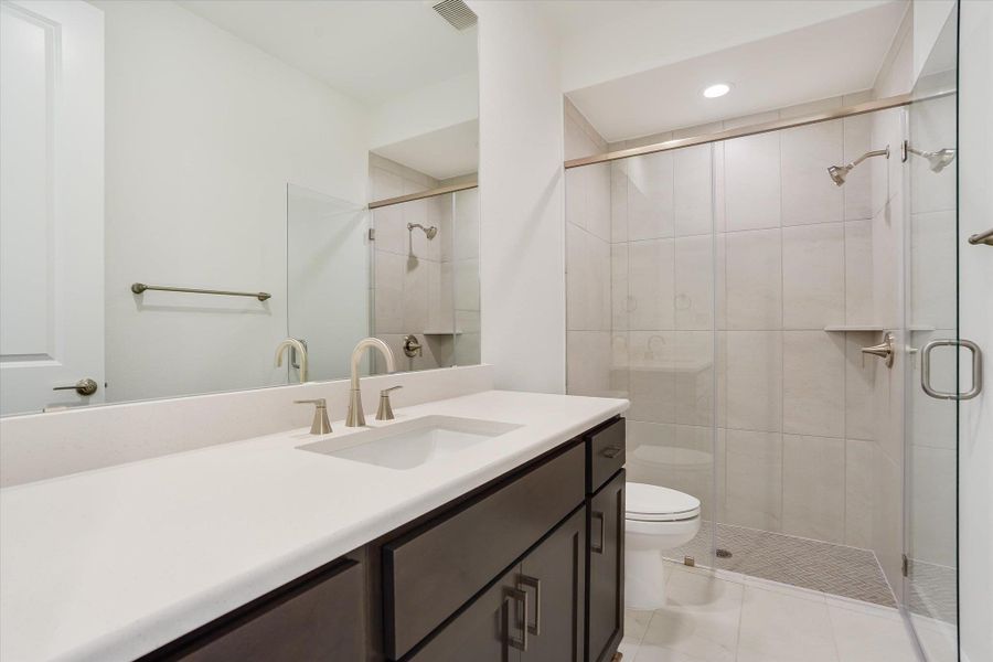 Furnished interior view inside a new home in Leander Estates, Leander (Image 18).