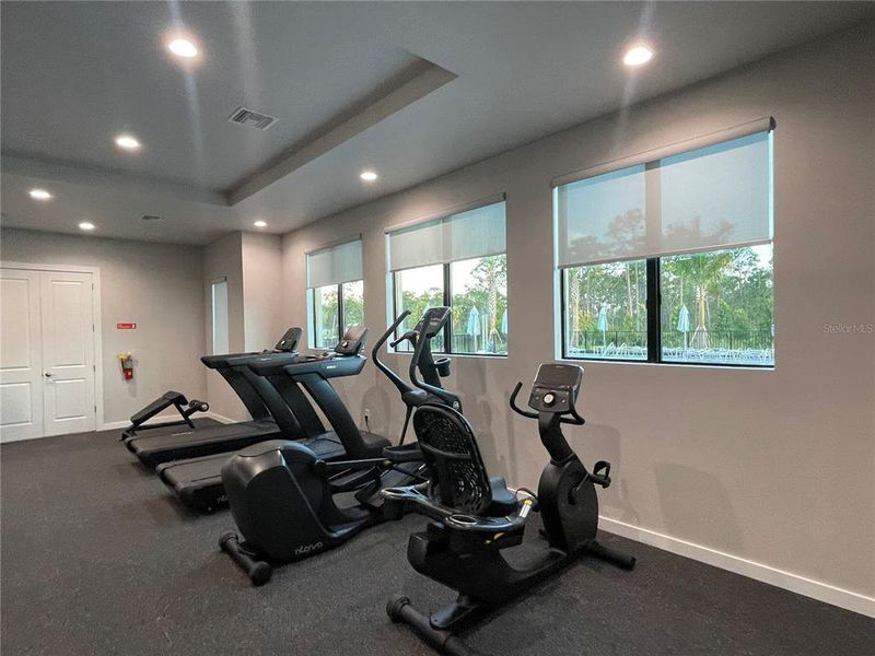 Community amenities in Island Lakes at Coco Bay, Englewood (Image 25).