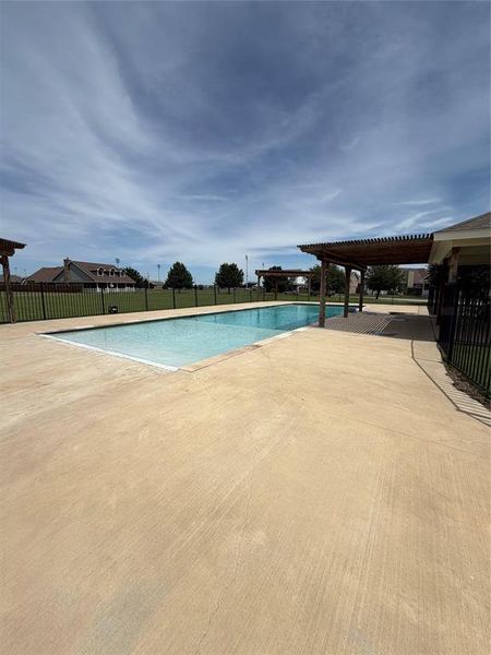 In-ground swimming pool