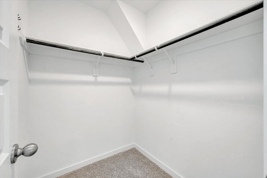 Spacious, unfurnished interior of a new home in Central Park, Texas City (Image 22). Spacious, unfurnished interior of a new home in Central Park, Texas City (Image 22).