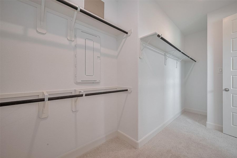 Spacious, unfurnished interior of a new home in Lago Mar, La Marque (Image 21).